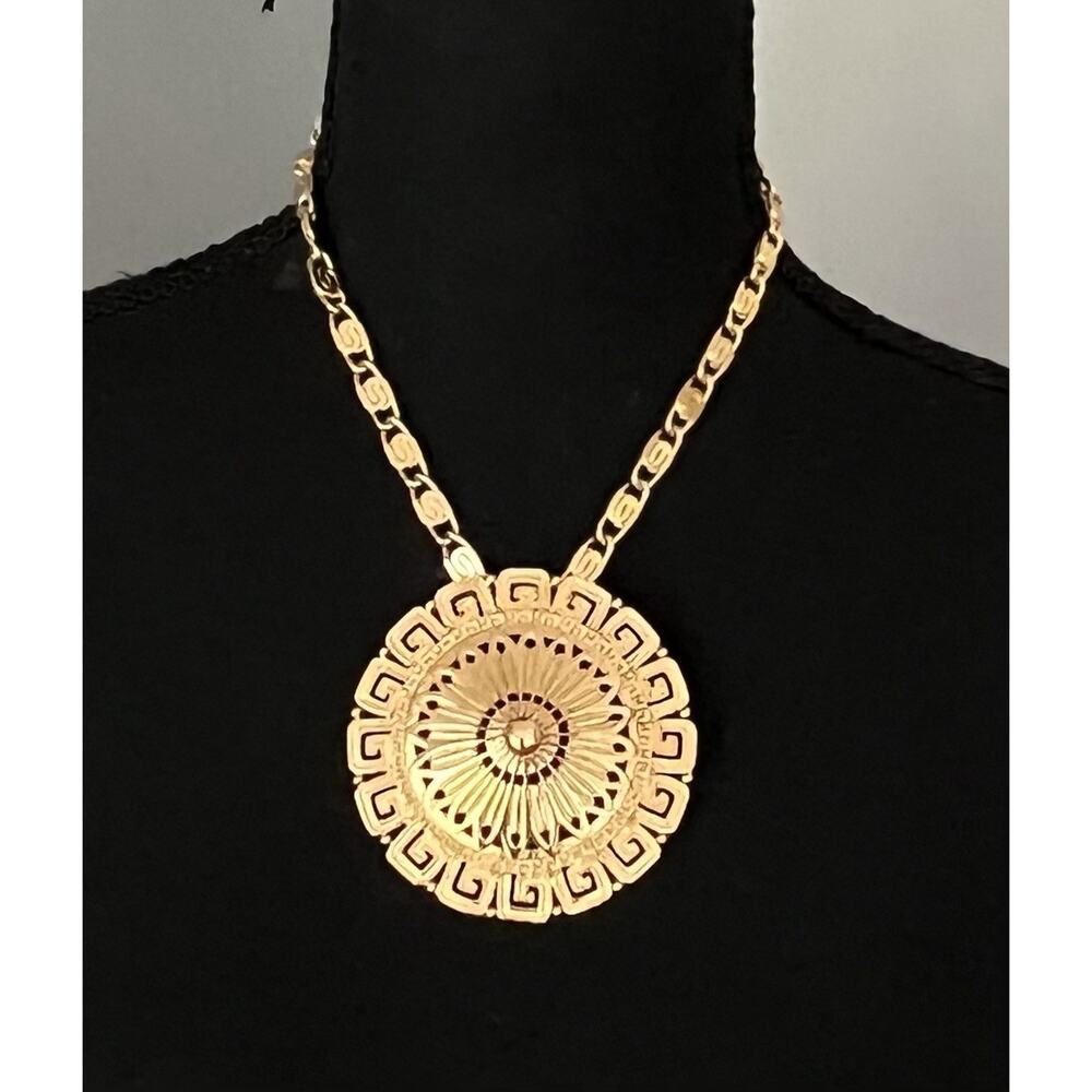 Vtg Monet Goldtone Greek Key Medallion Statement Necklace Fashion Signed 90s 00s